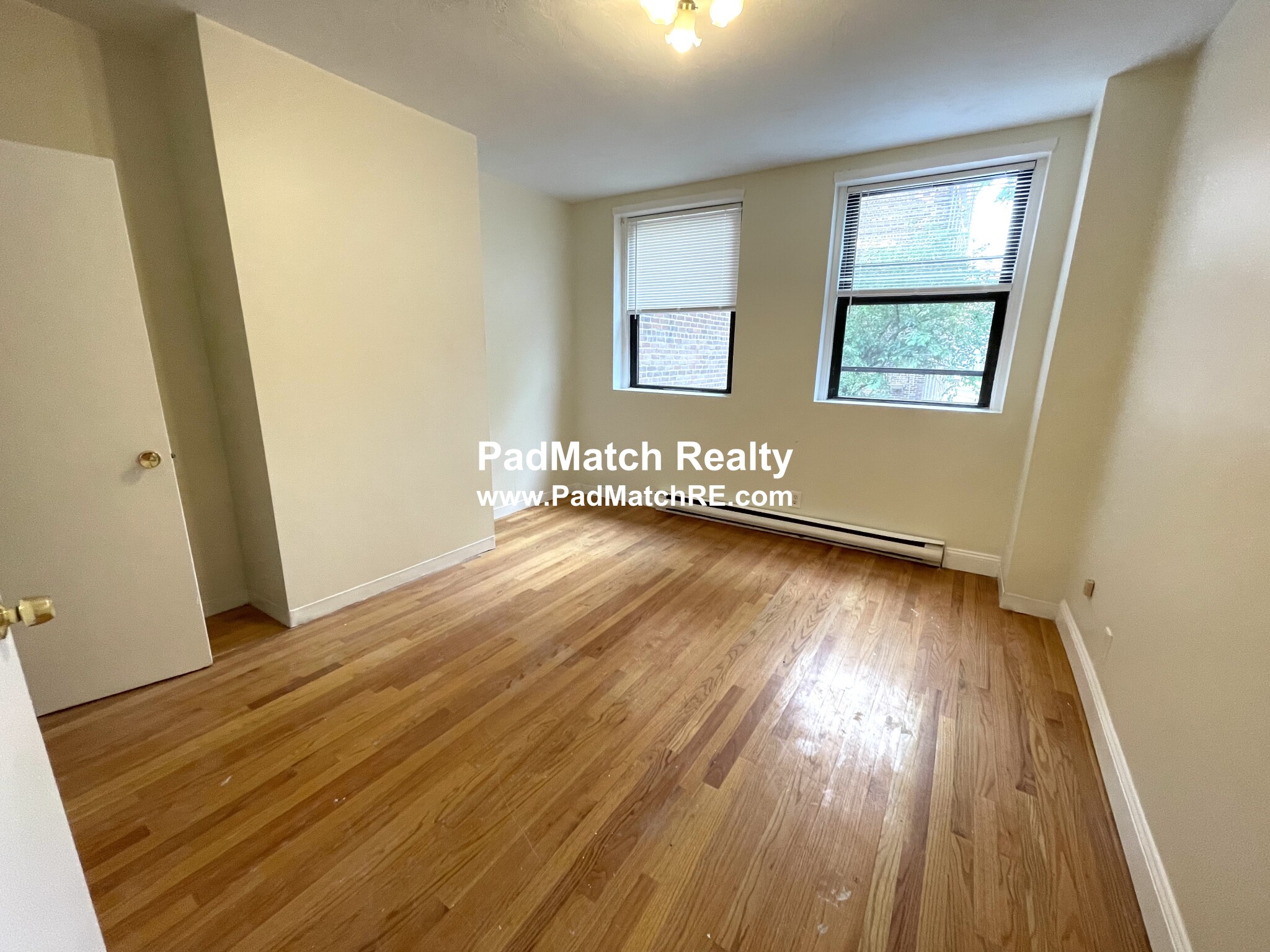 1283 Commonwealth Ave, Brighton