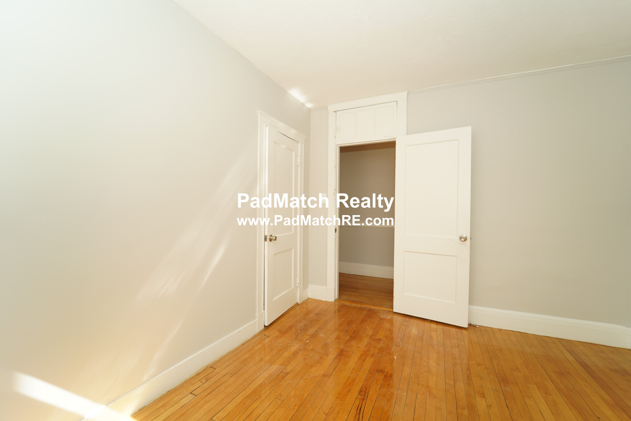 90 Cypress St, Brookline Hills