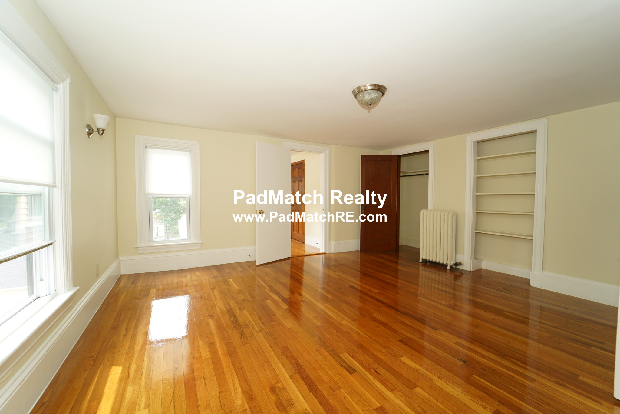 196 Fairmount Ave, Hyde Park