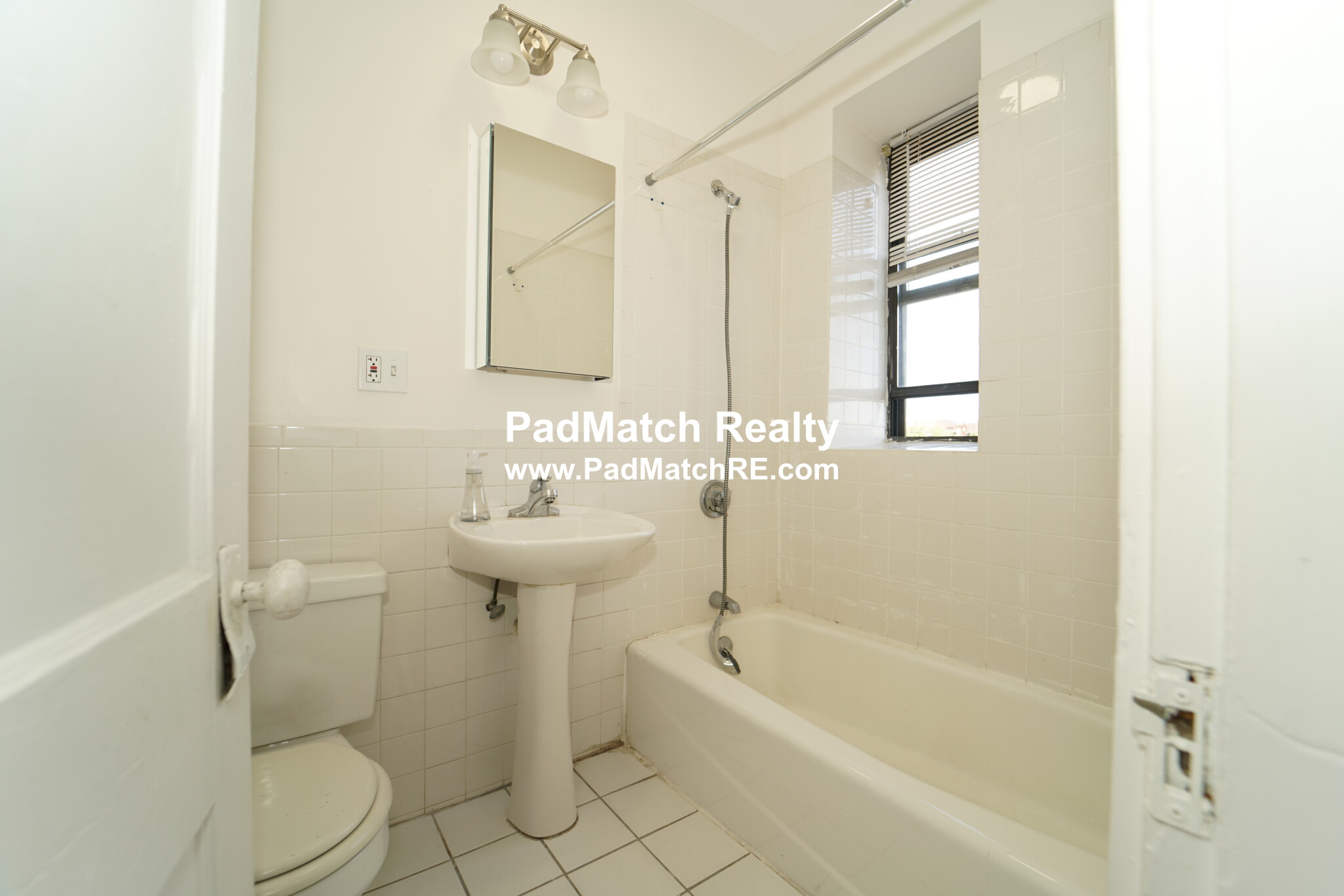 Studio bed, 1 bath apartment for rent at 1254 Commonwealth Ave Unit 21, Allston — photo 5 of 10