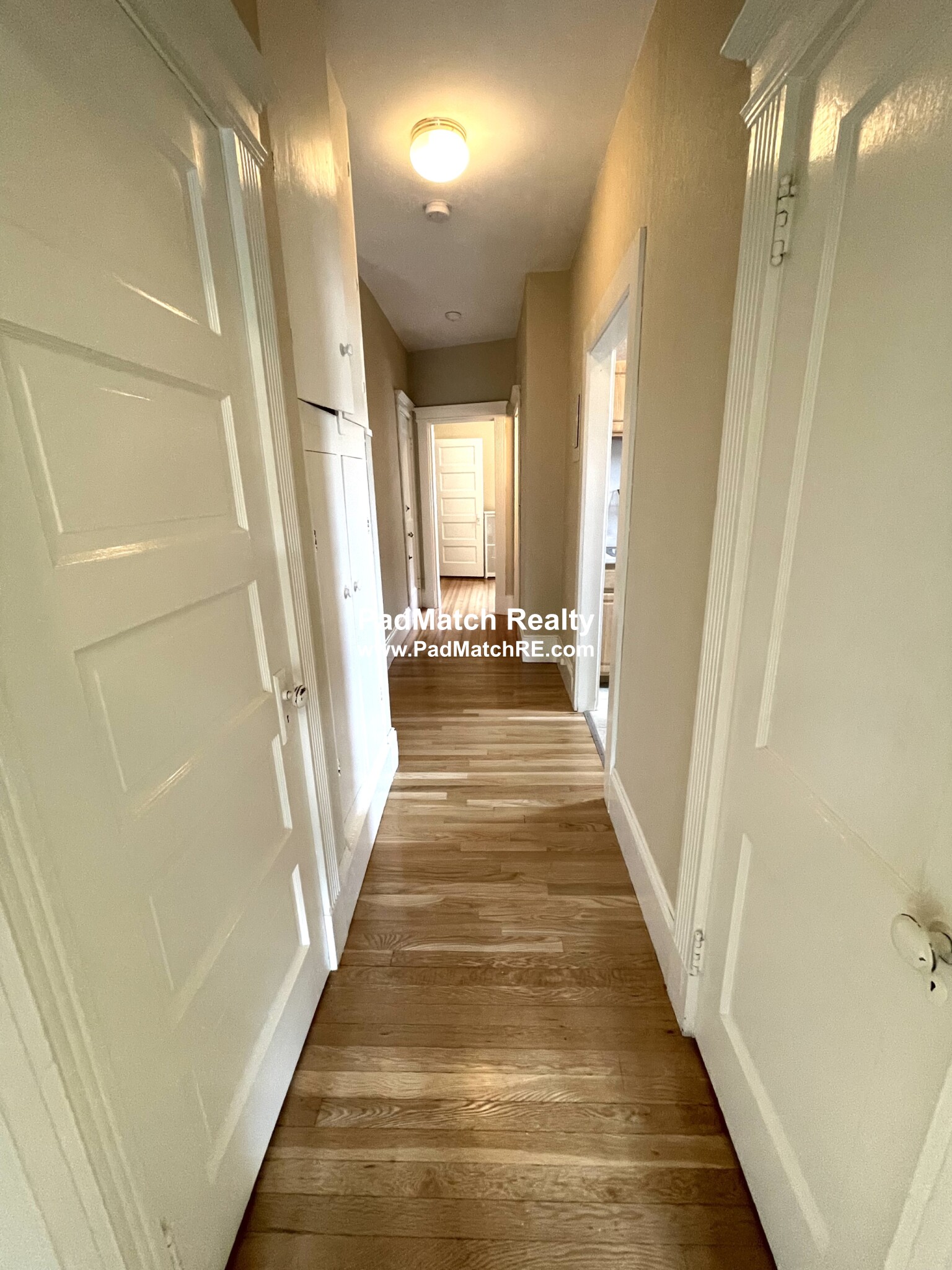 109 Saint Paul St, Longwood