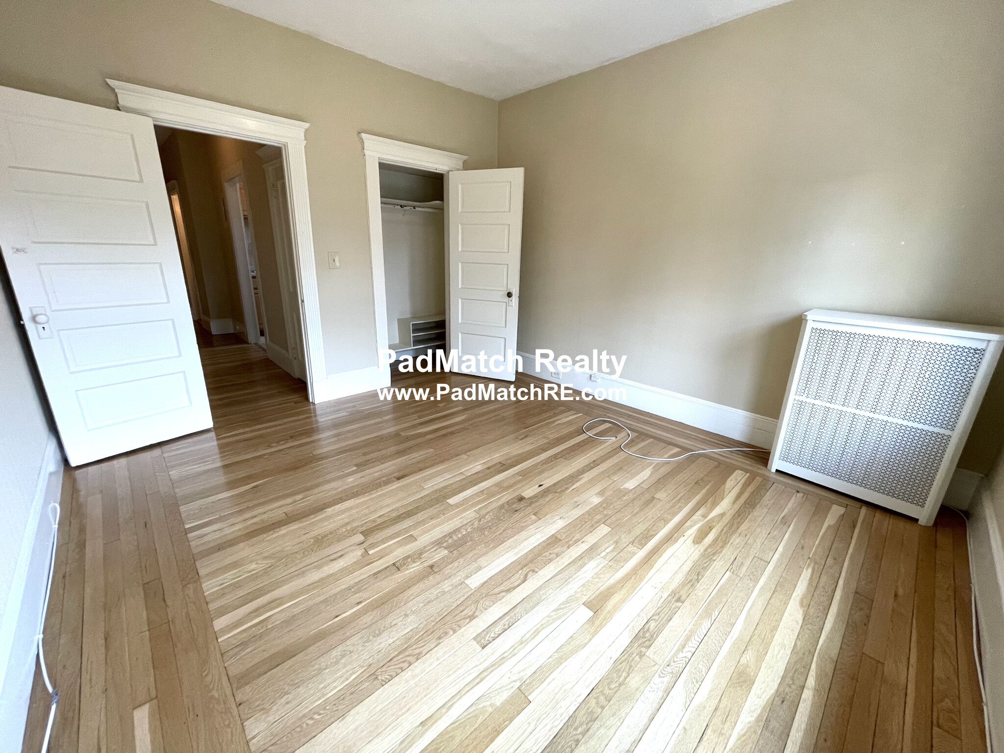 109 Saint Paul St, Longwood