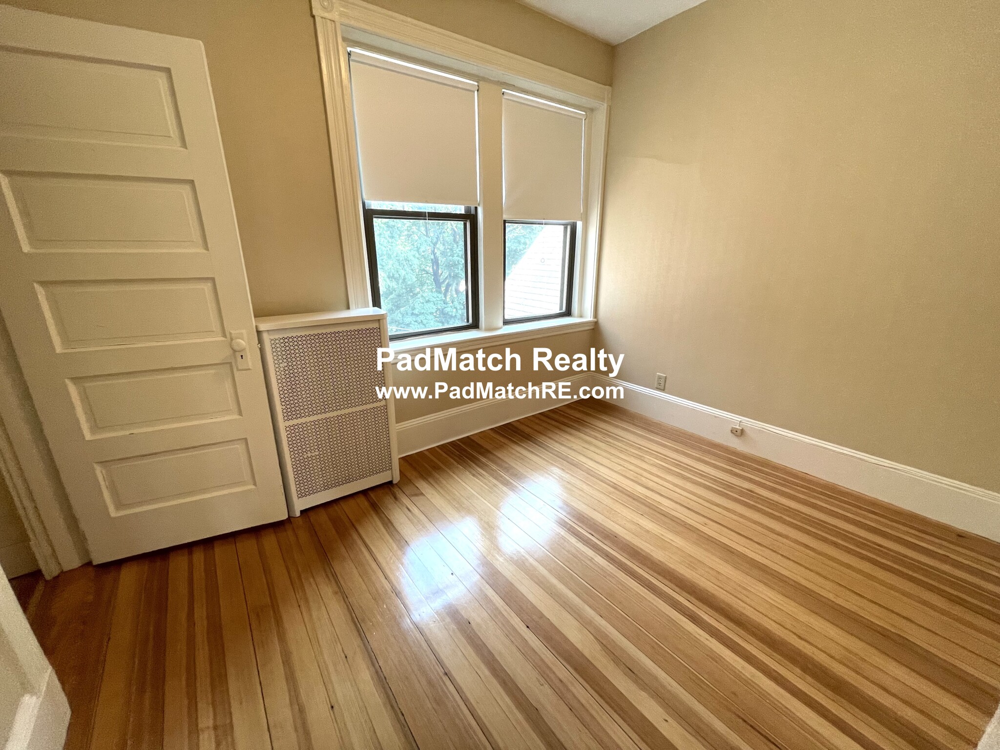 109 Saint Paul St, Longwood