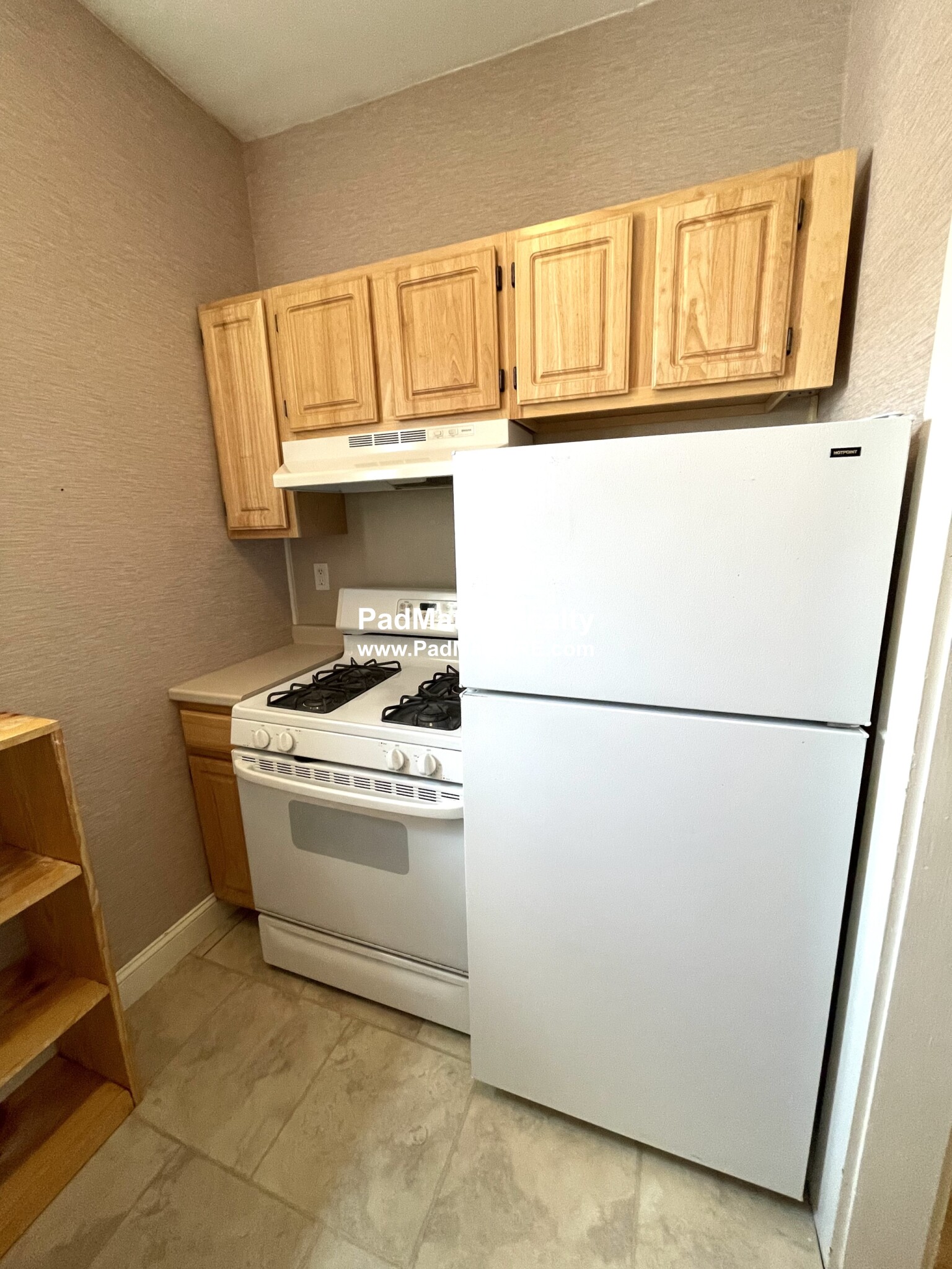 109 Saint Paul St, Longwood