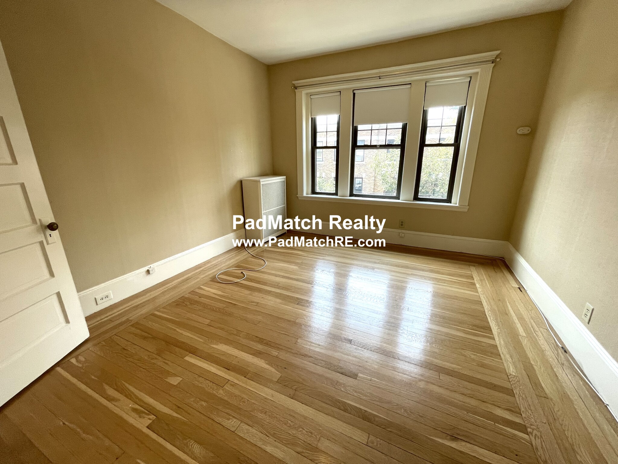 109 Saint Paul St, Longwood