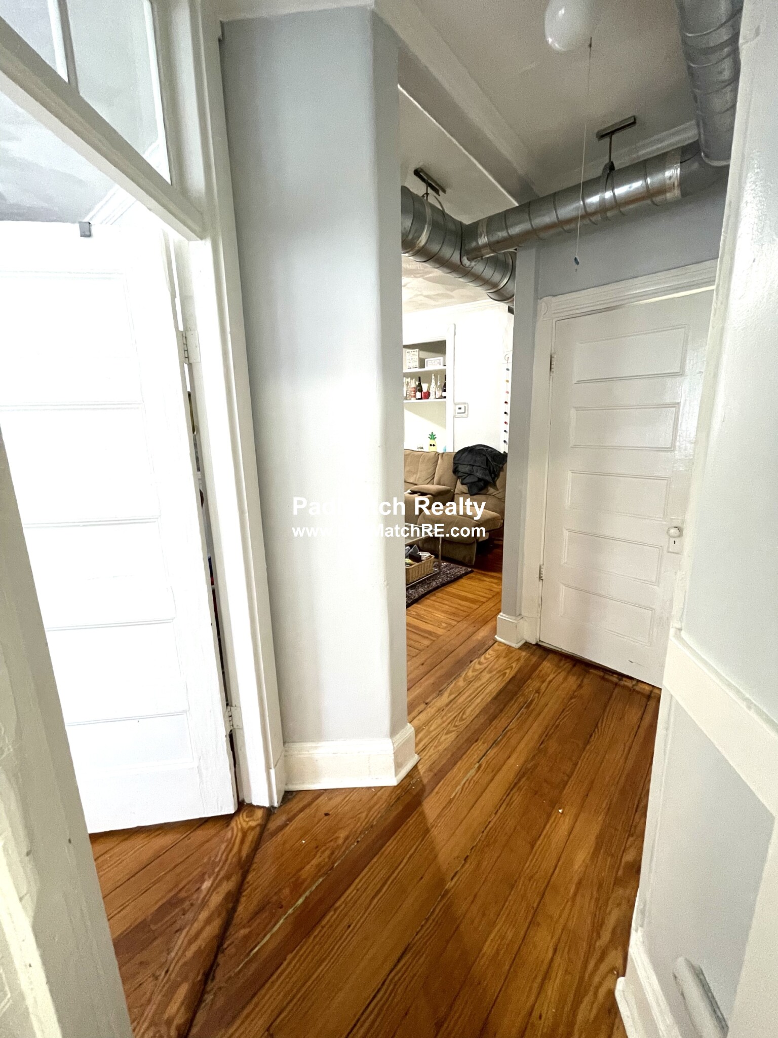 4 bed, 1 bath apartment for rent at 858 Huntington Ave Unit 3, Mission Hill — photo 5 of 18