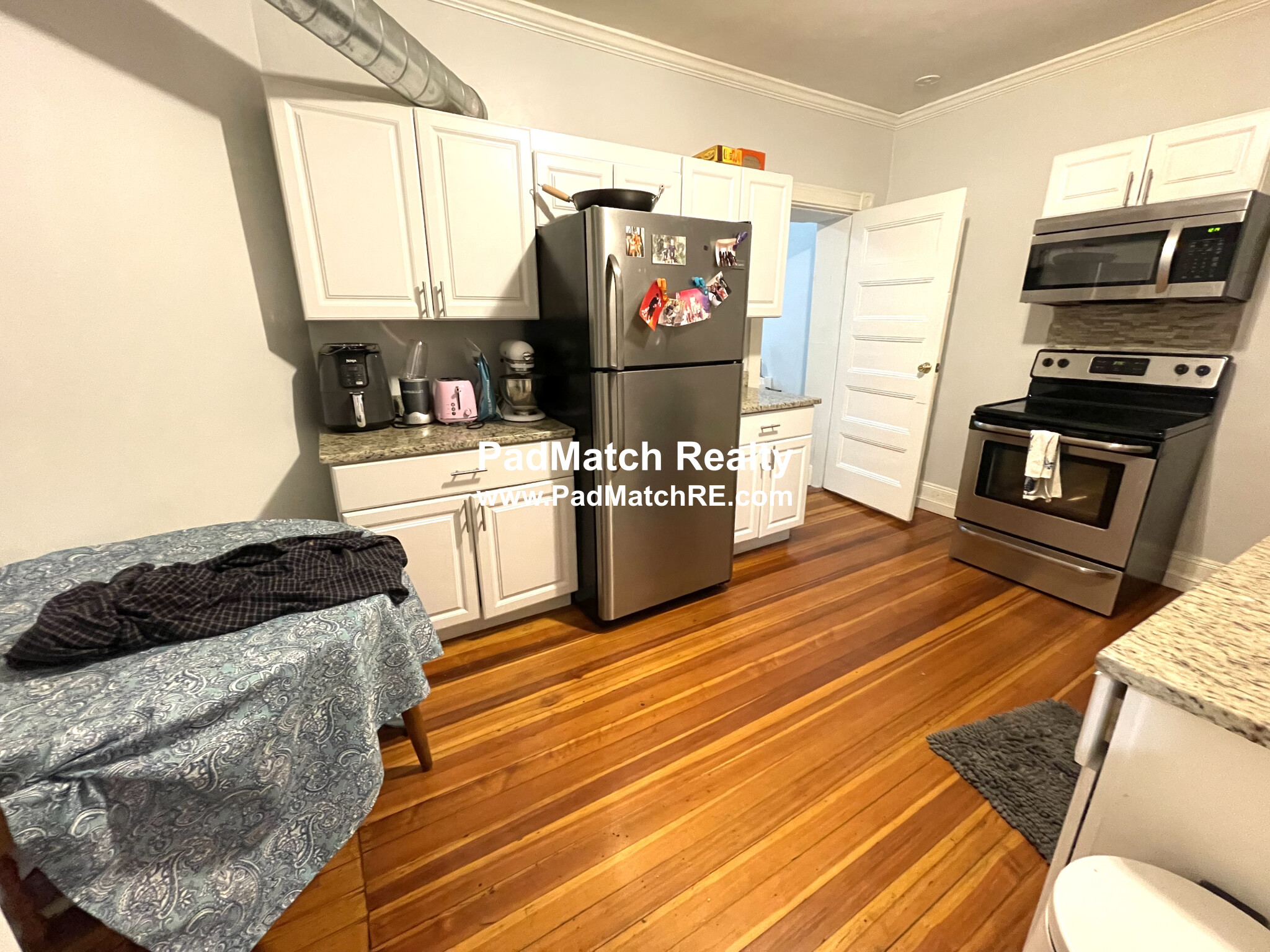 4 bed, 1 bath apartment for rent at 858 Huntington Ave Unit 3, Mission Hill — photo 15 of 18