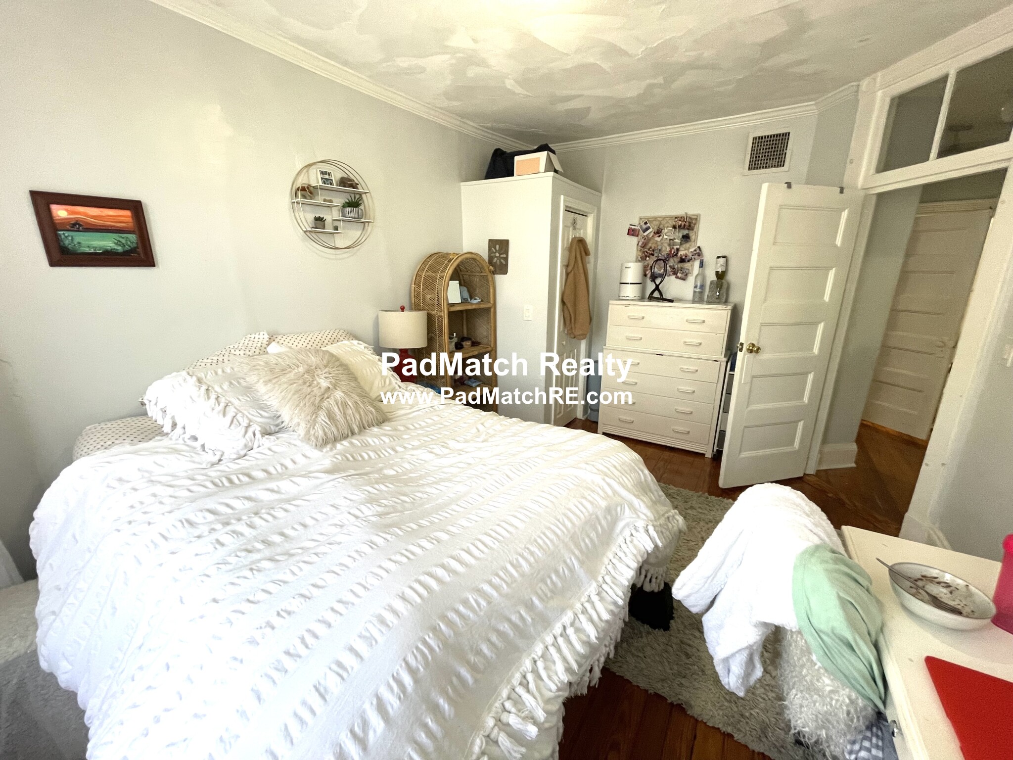 4 bed, 1 bath apartment for rent at 858 Huntington Ave Unit 3, Mission Hill — photo 11 of 18