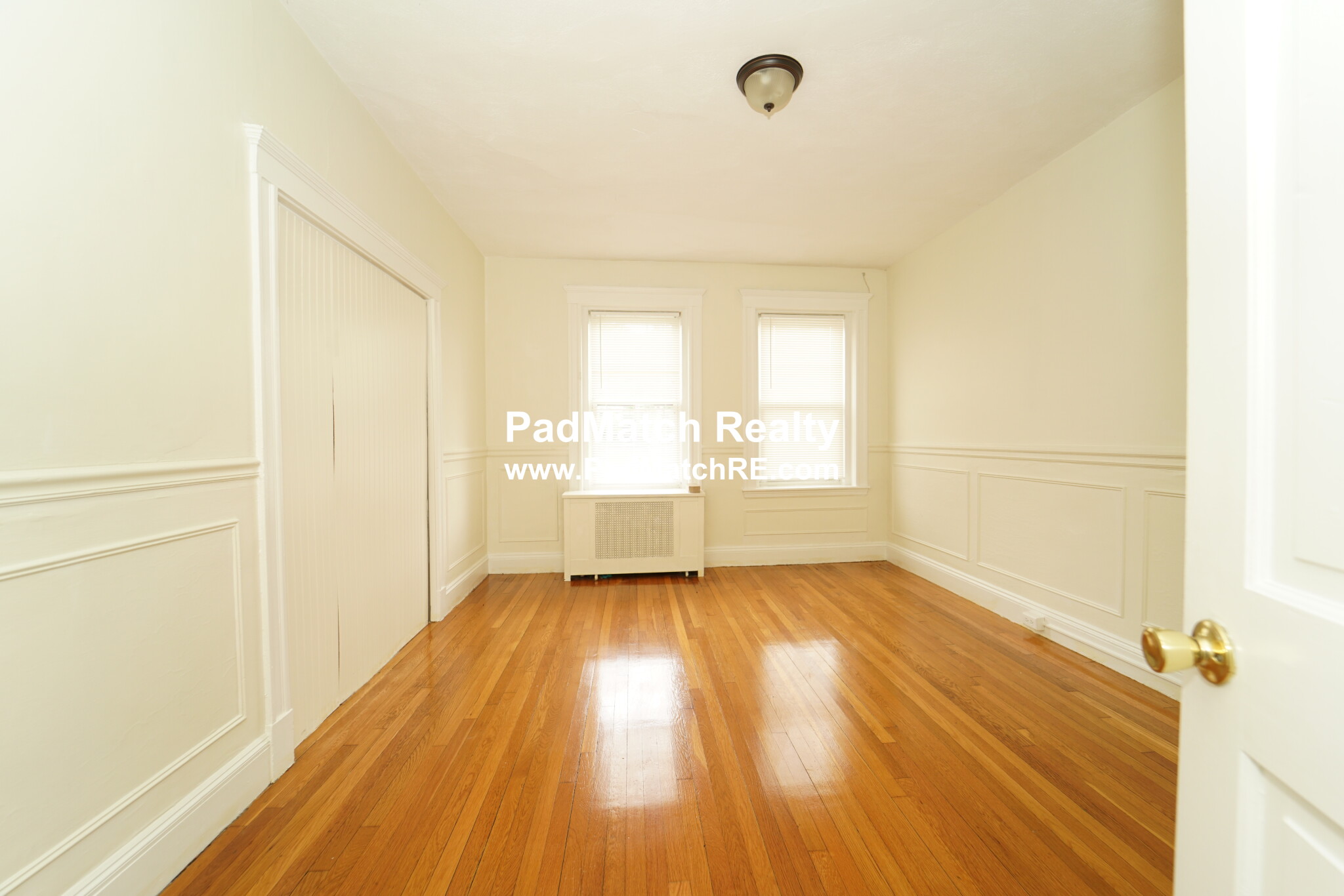 724 Washington St, Washington Square