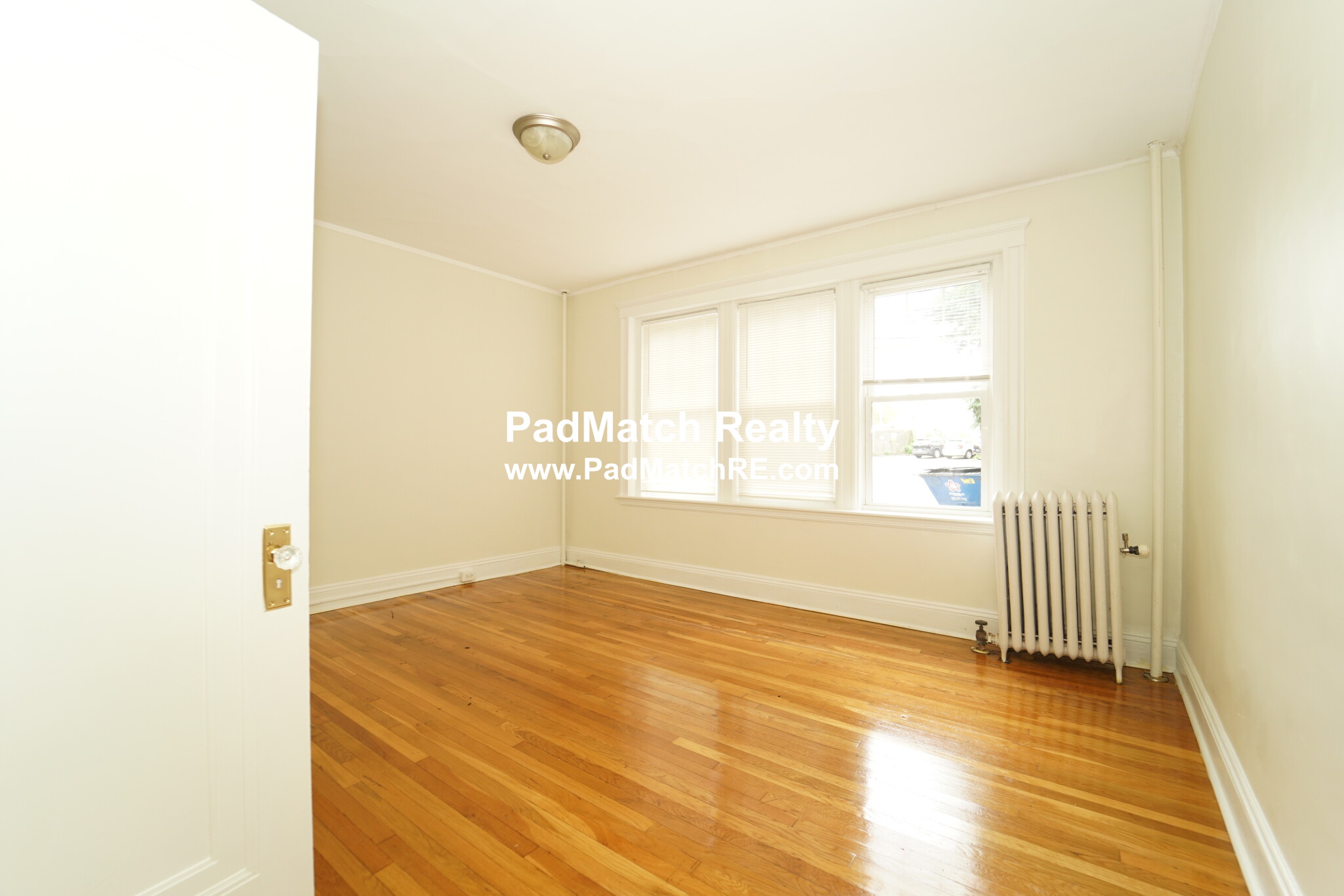724 Washington St, Washington Square