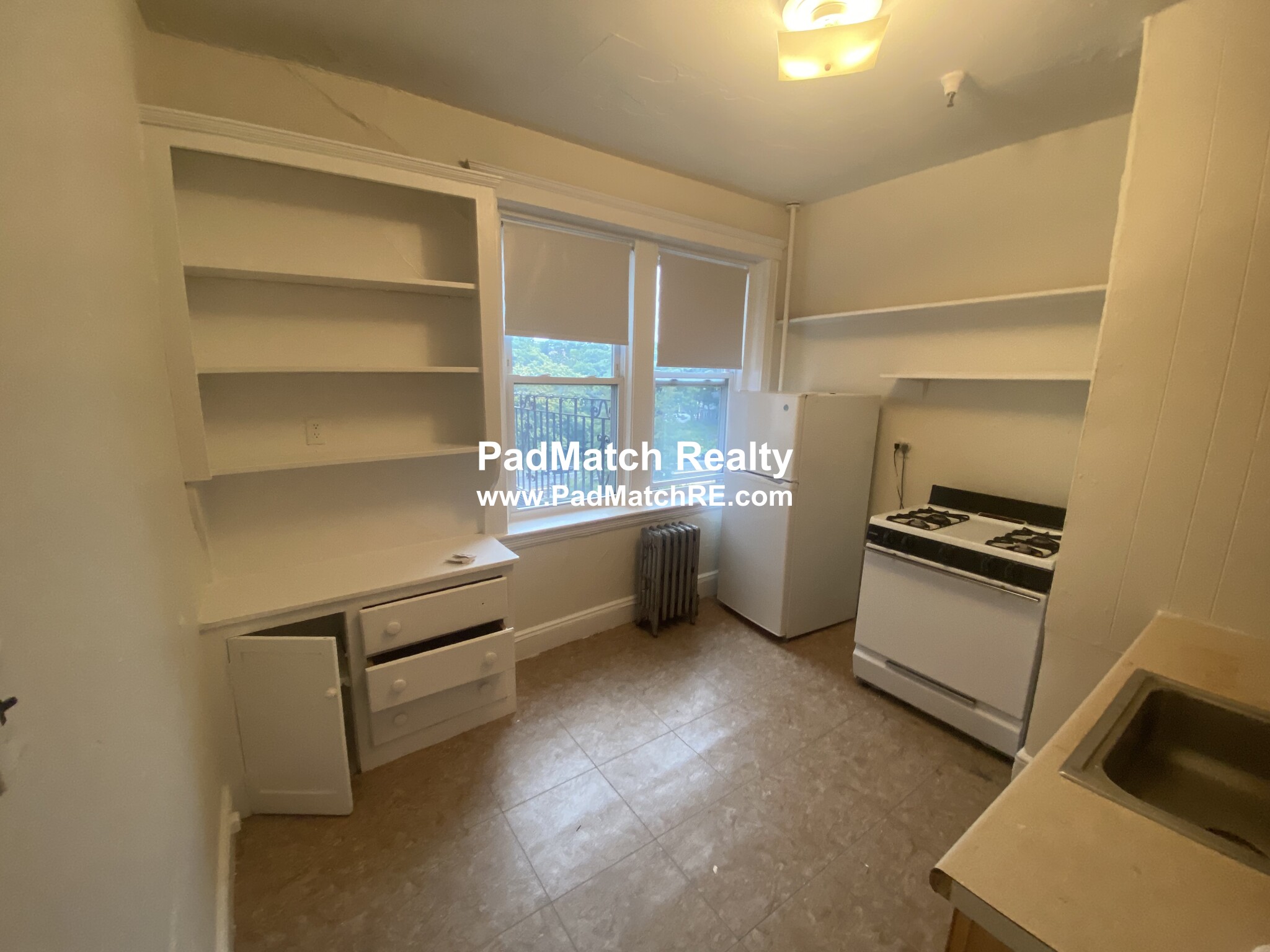 1800 Commonwealth Ave, Brighton