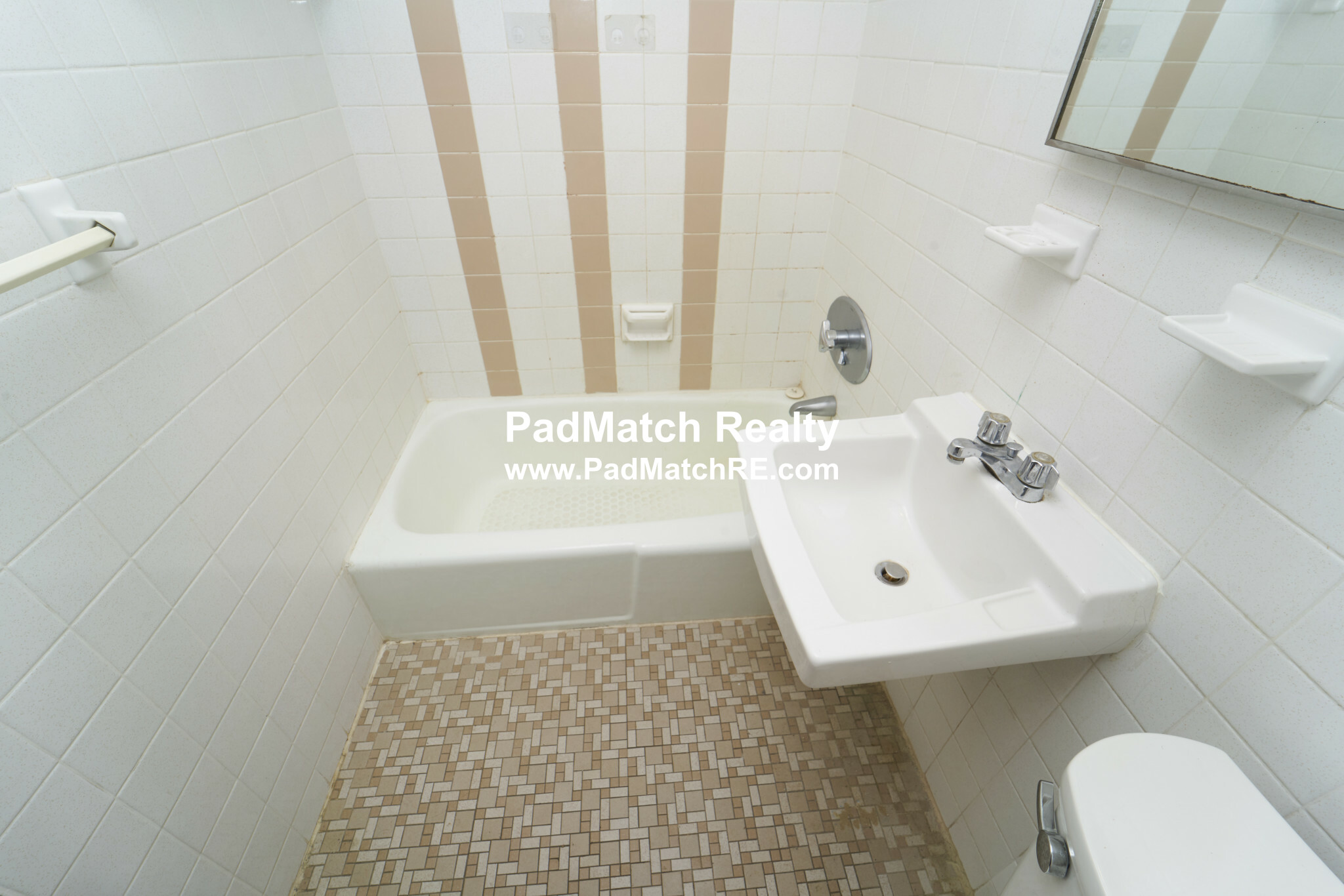 74 Huntington Ave, Mission Hill