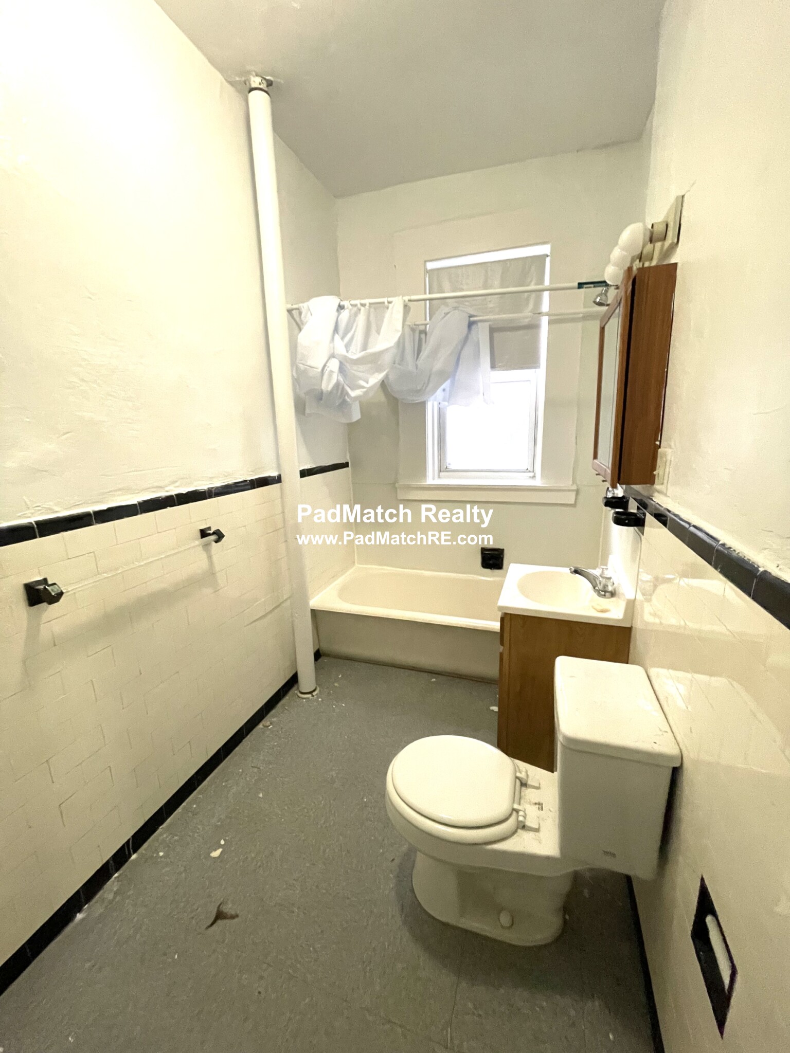 1375 Commonwealth Ave, Allston