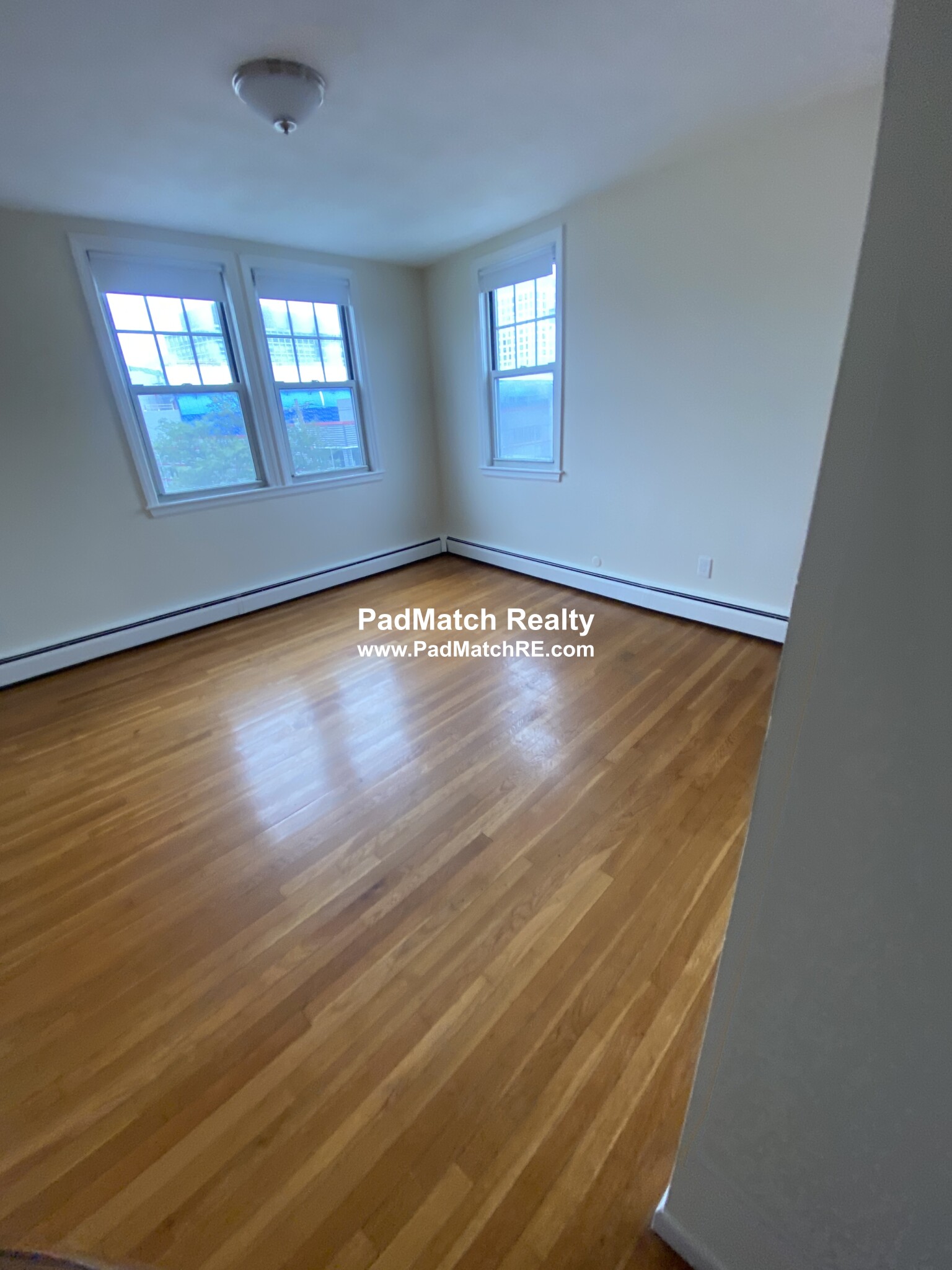 160 North Beacon St, Brighton