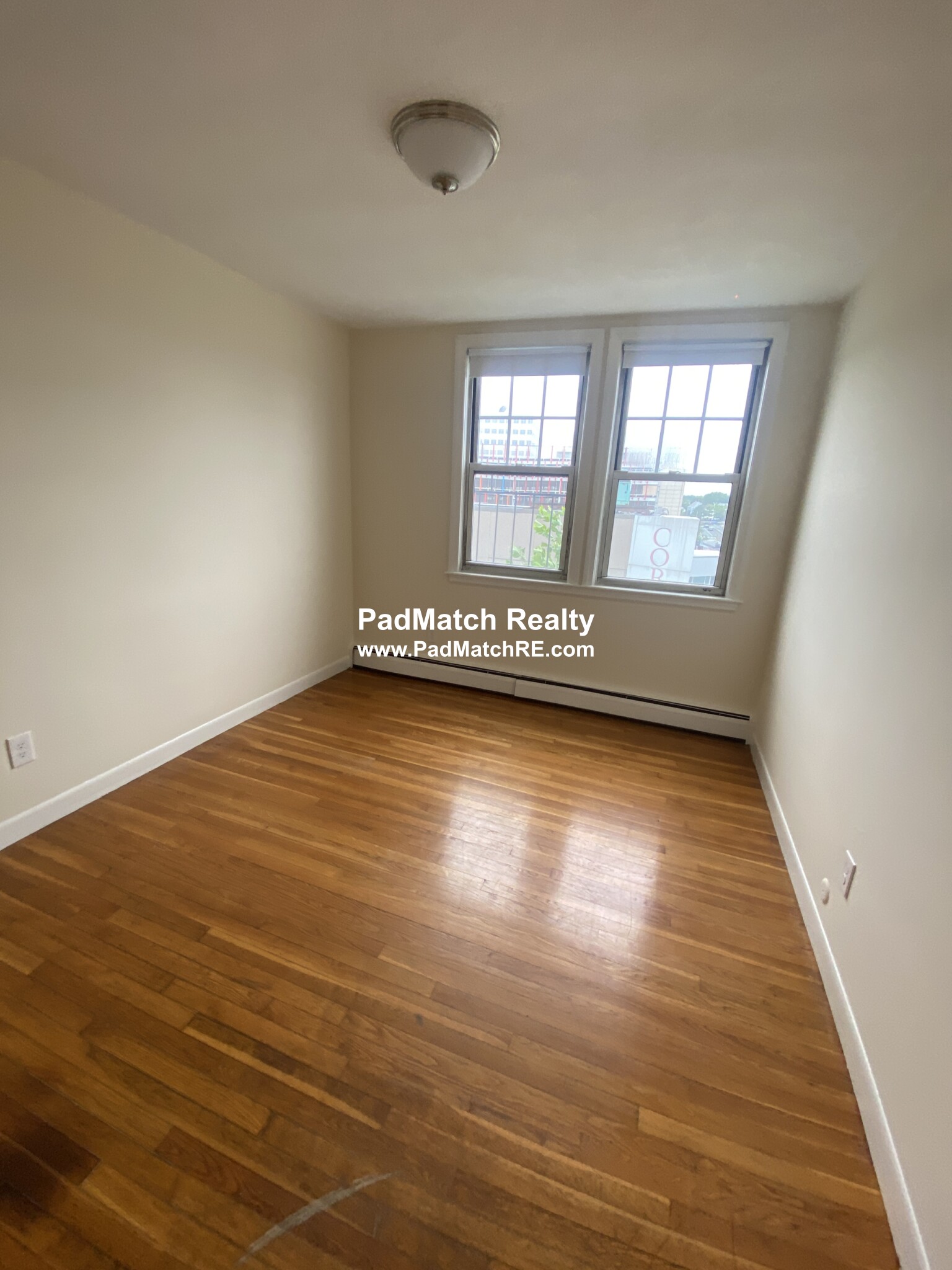 160 North Beacon St, Brighton