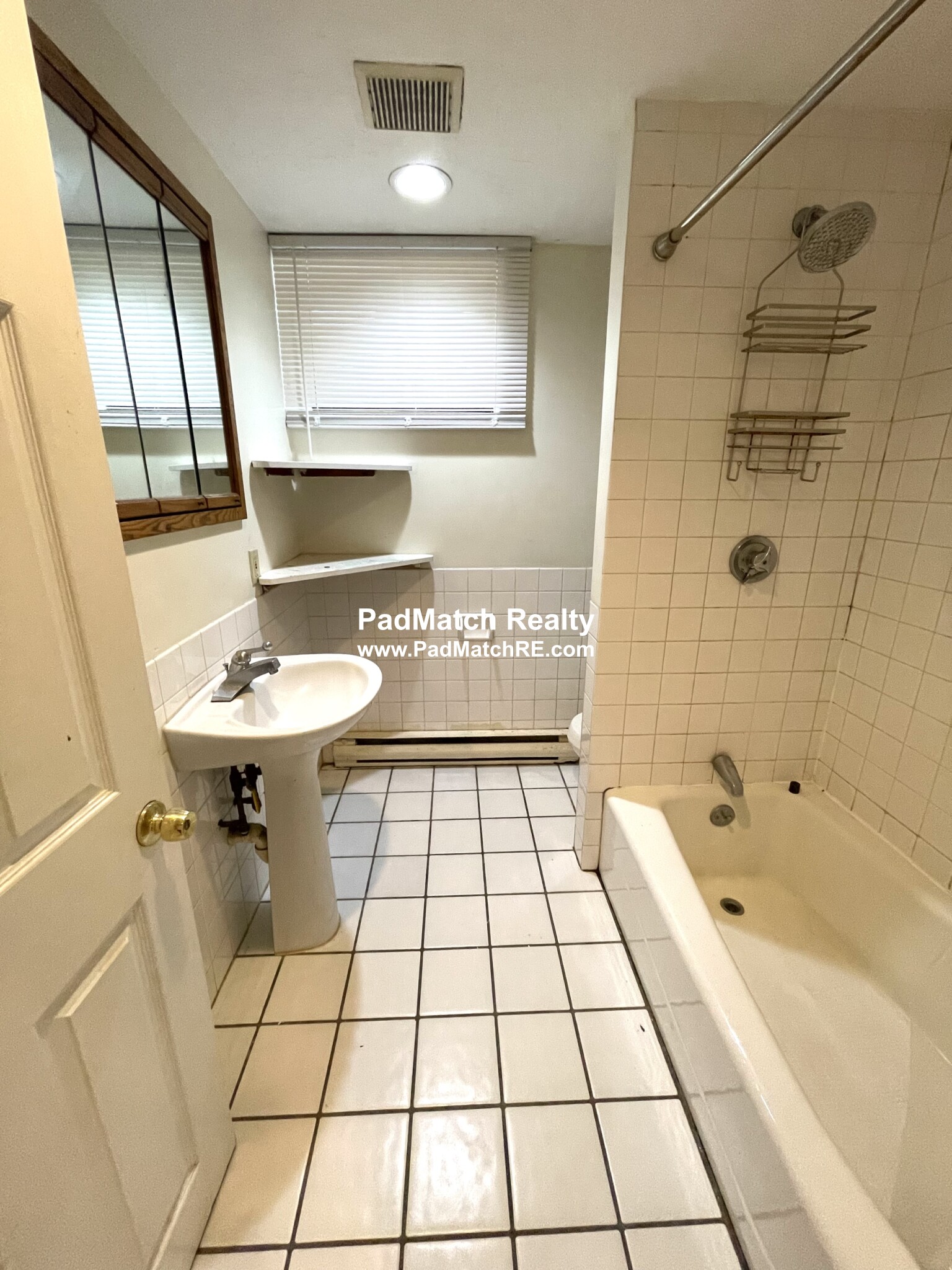 2 bed, 1 bath apartment for rent at 240 Kelton St Unit B, Allston — photo 10 of 14