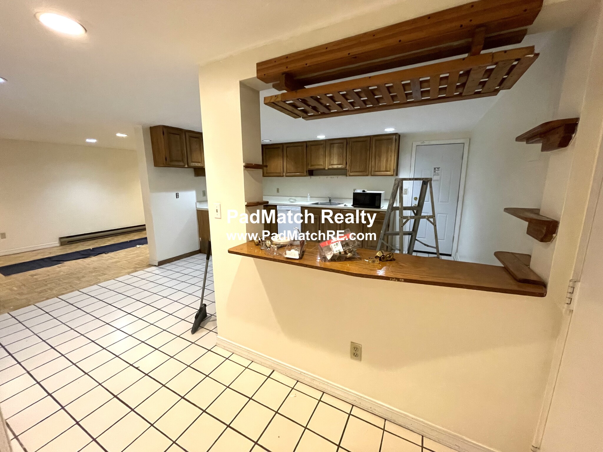 2 bed, 1 bath apartment for rent at 240 Kelton St Unit B, Allston — photo 3 of 14