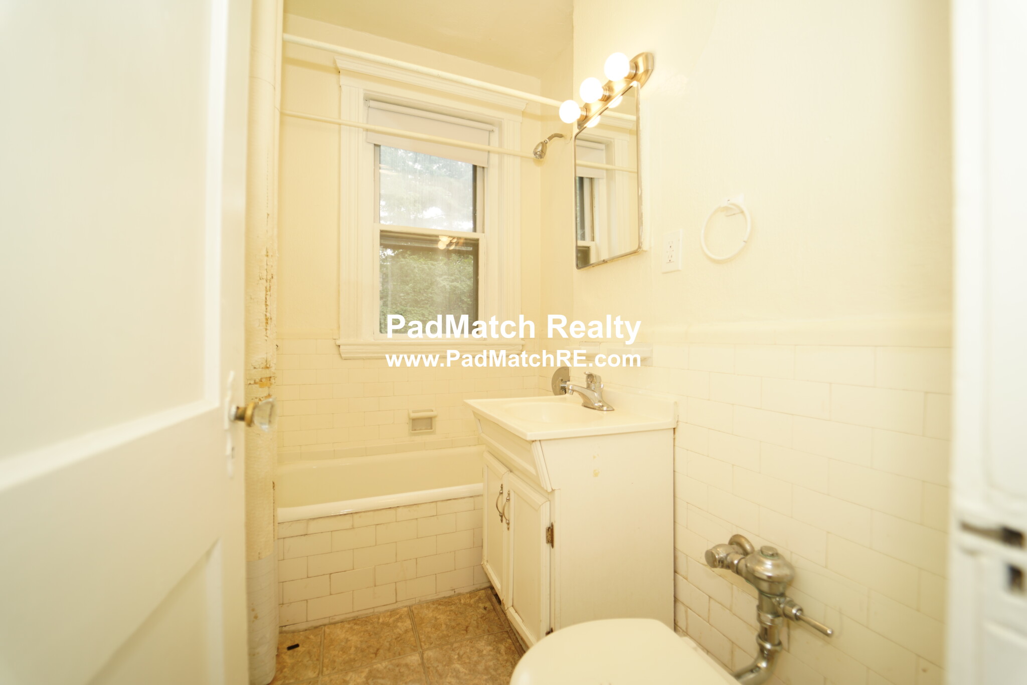 3 Lothian Rd, Brighton