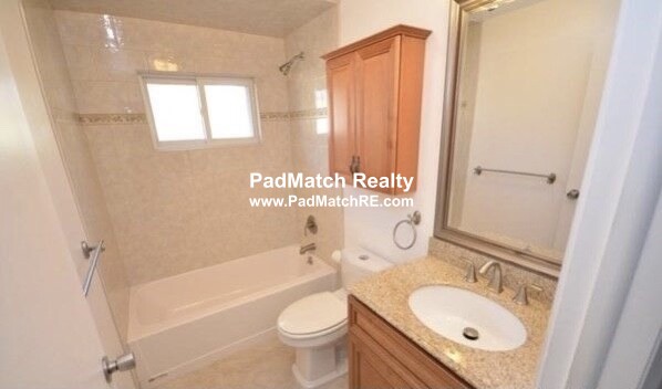 2 bed, 1 bath apartment for rent at 23 Oxford Cir, Belmont — photo 19 of 19