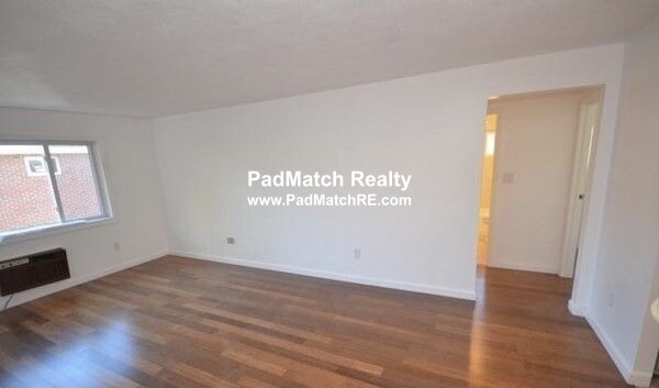 2 bed, 1 bath apartment for rent at 23 Oxford Cir, Belmont — photo 15 of 19