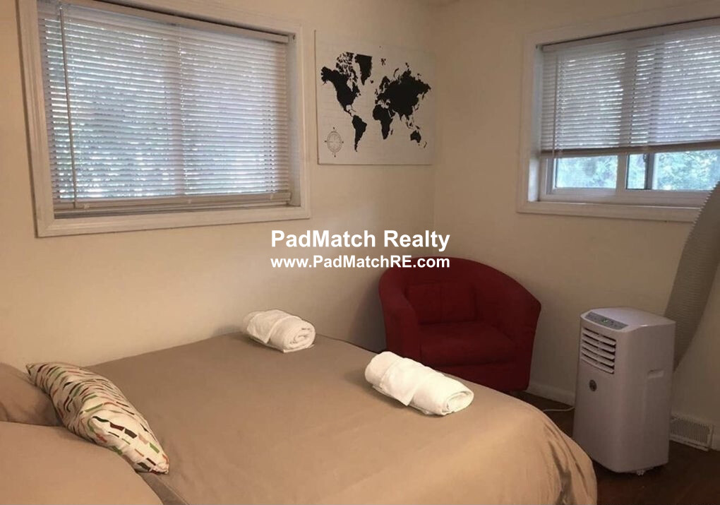 2 bed, 1 bath apartment for rent at 23 Oxford Cir, Belmont — photo 11 of 19
