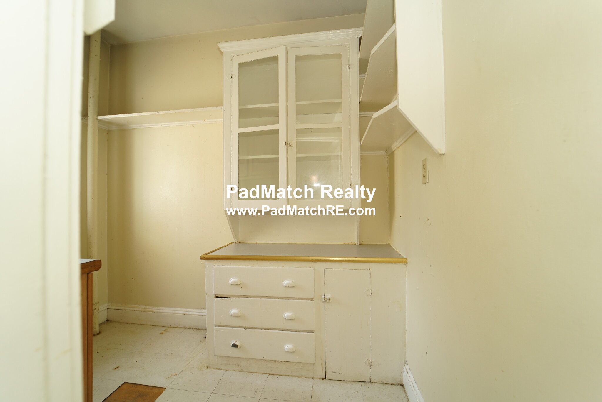 221 Kelton St, Allston