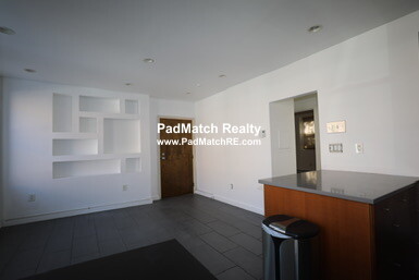 2 bed, 1 bath apartment for rent at 7 Cypress Rd Unit 702, Brighton — photo 3 of 8
