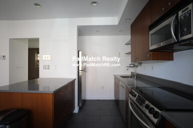 2 bed, 1 bath apartment for rent at 7 Cypress Rd Unit 702, Brighton — photo 2 of 8