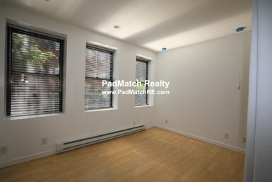 2 bed, 1 bath apartment for rent at 7 Cypress Rd Unit 702, Brighton — photo 5 of 8