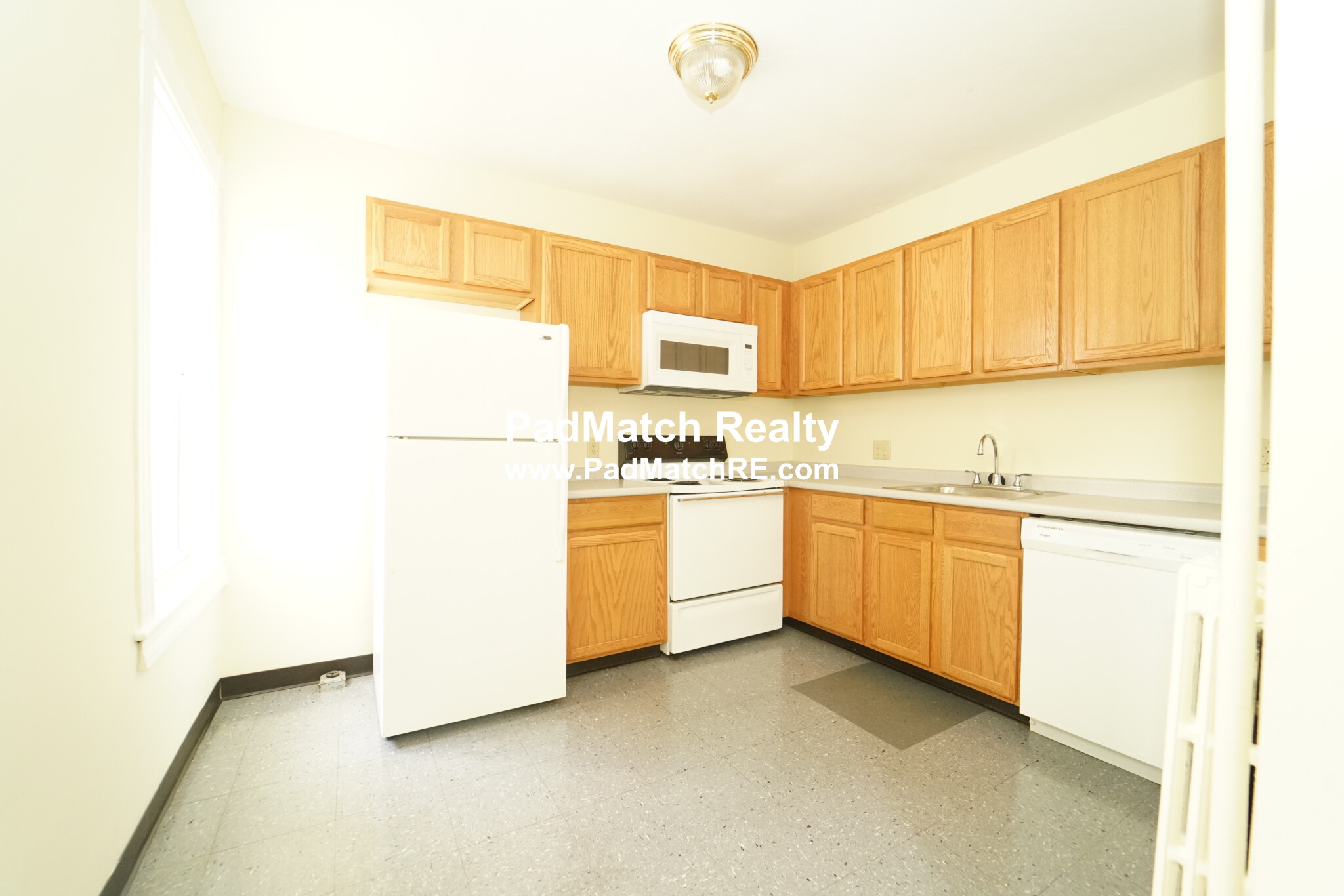 23 Maple St, West End (Watertown)