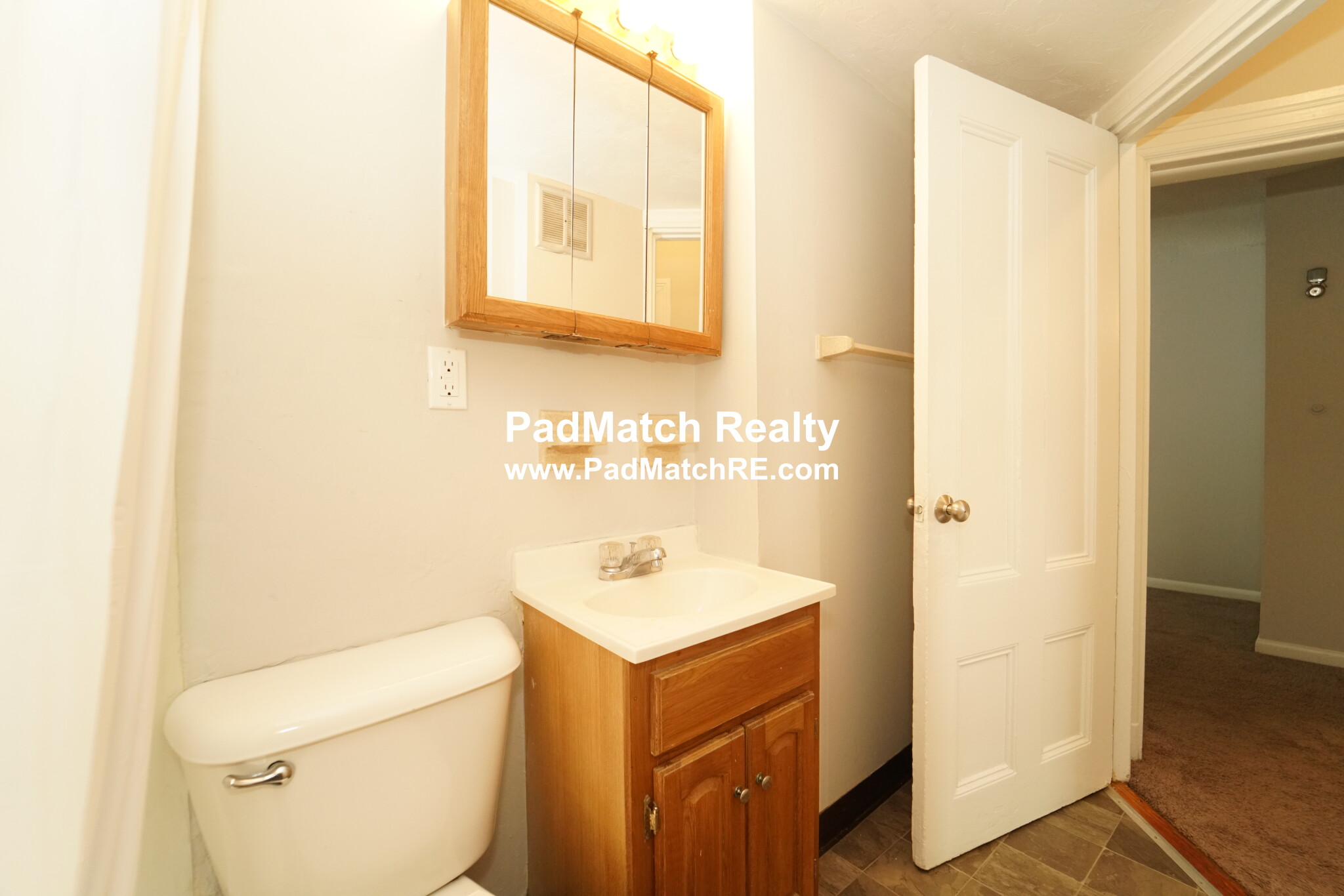 23 Maple St, Watertown