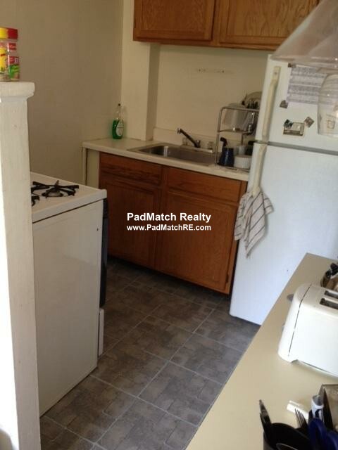 1 bed, 1 bath apartment for rent at 27 Longwood Ave Unit 3, Brookline — photo 2 of 6