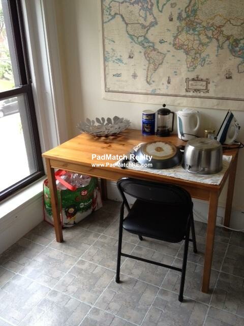 1 bed, 1 bath apartment for rent at 27 Longwood Ave Unit 3, Brookline — photo 3 of 6