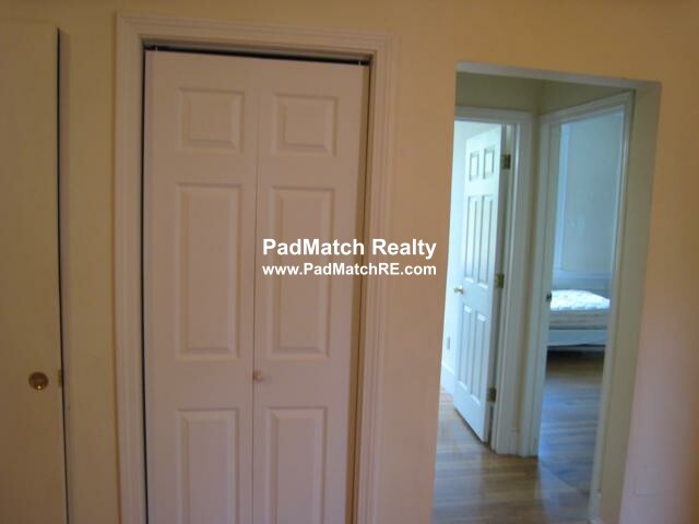 62 Egmont St, Coolidge Corner