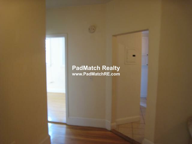 62 Egmont St, Coolidge Corner