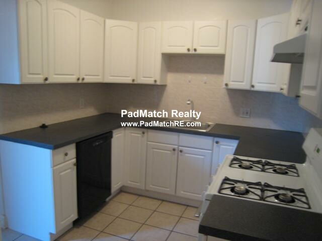 62 Egmont St, Coolidge Corner