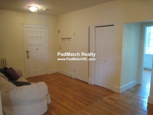 62 Egmont St, Coolidge Corner