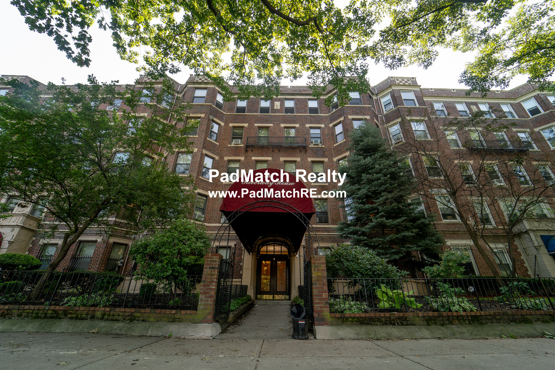 364 Riverway, Mission Hill