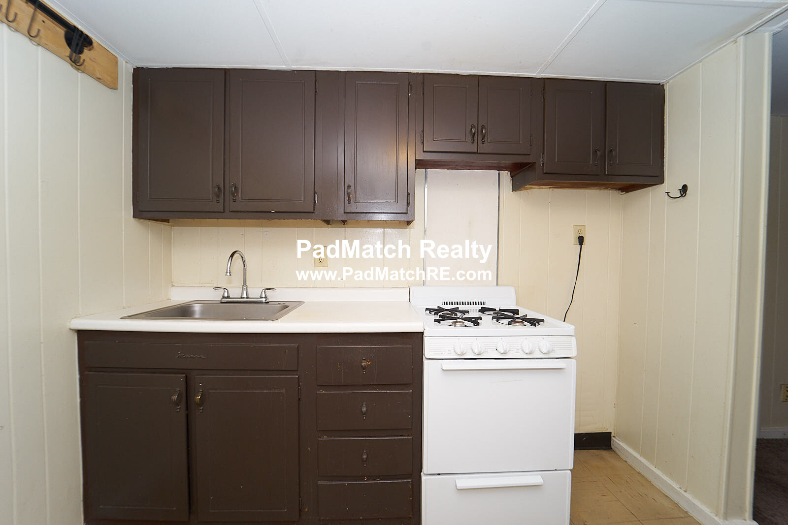 6 Saint Mark St, Jamaica Plain