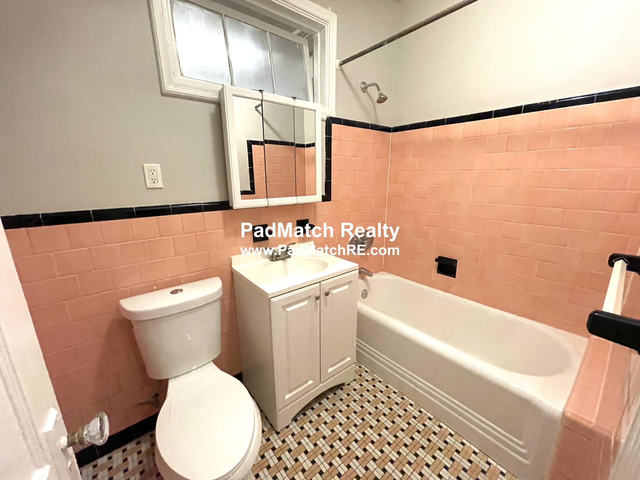 Studio bed, 1 bath apartment for rent at 9 Sewall Ave Unit 4, Brookline — photo 8 of 13