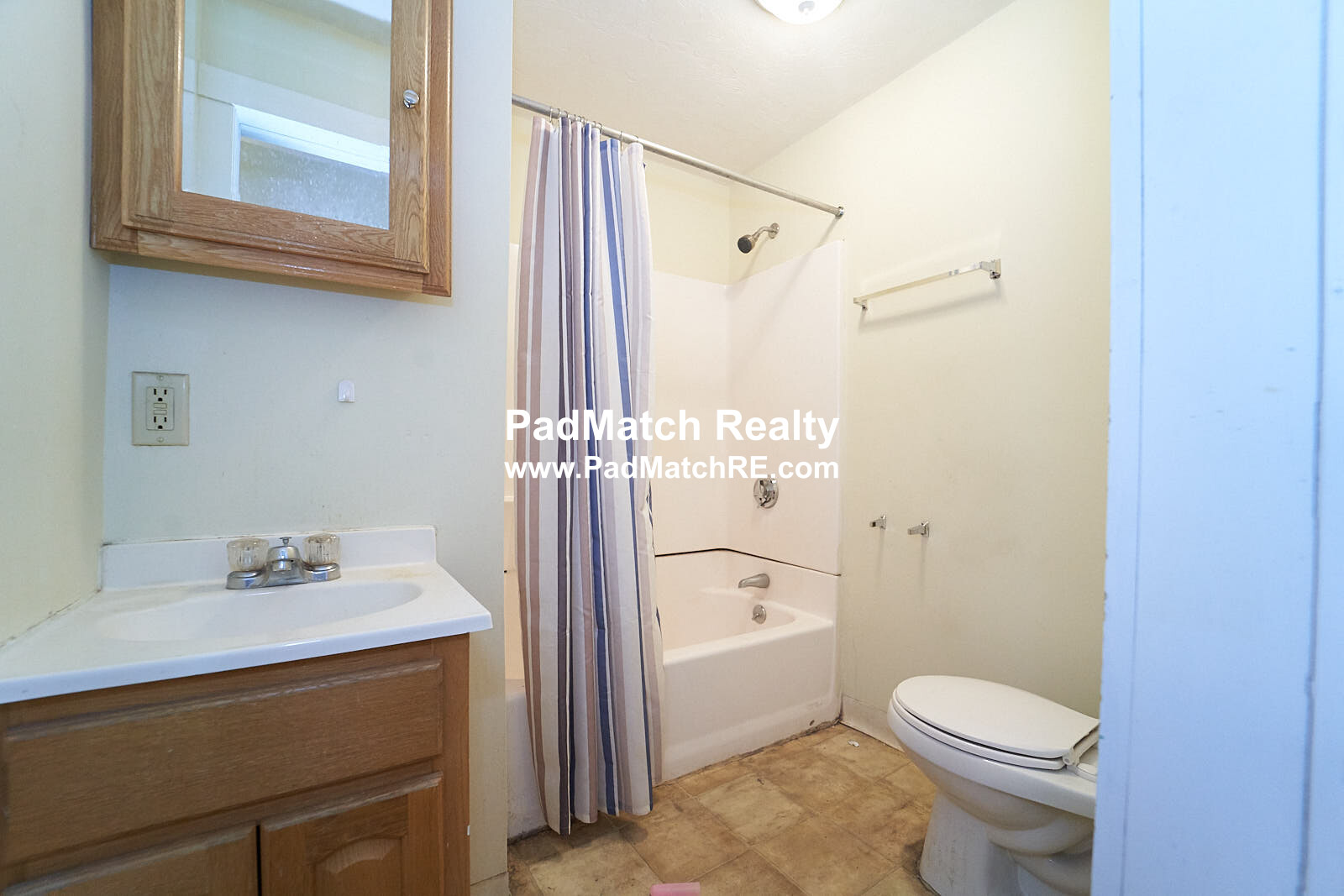 90 Cypress St, Brookline Hills