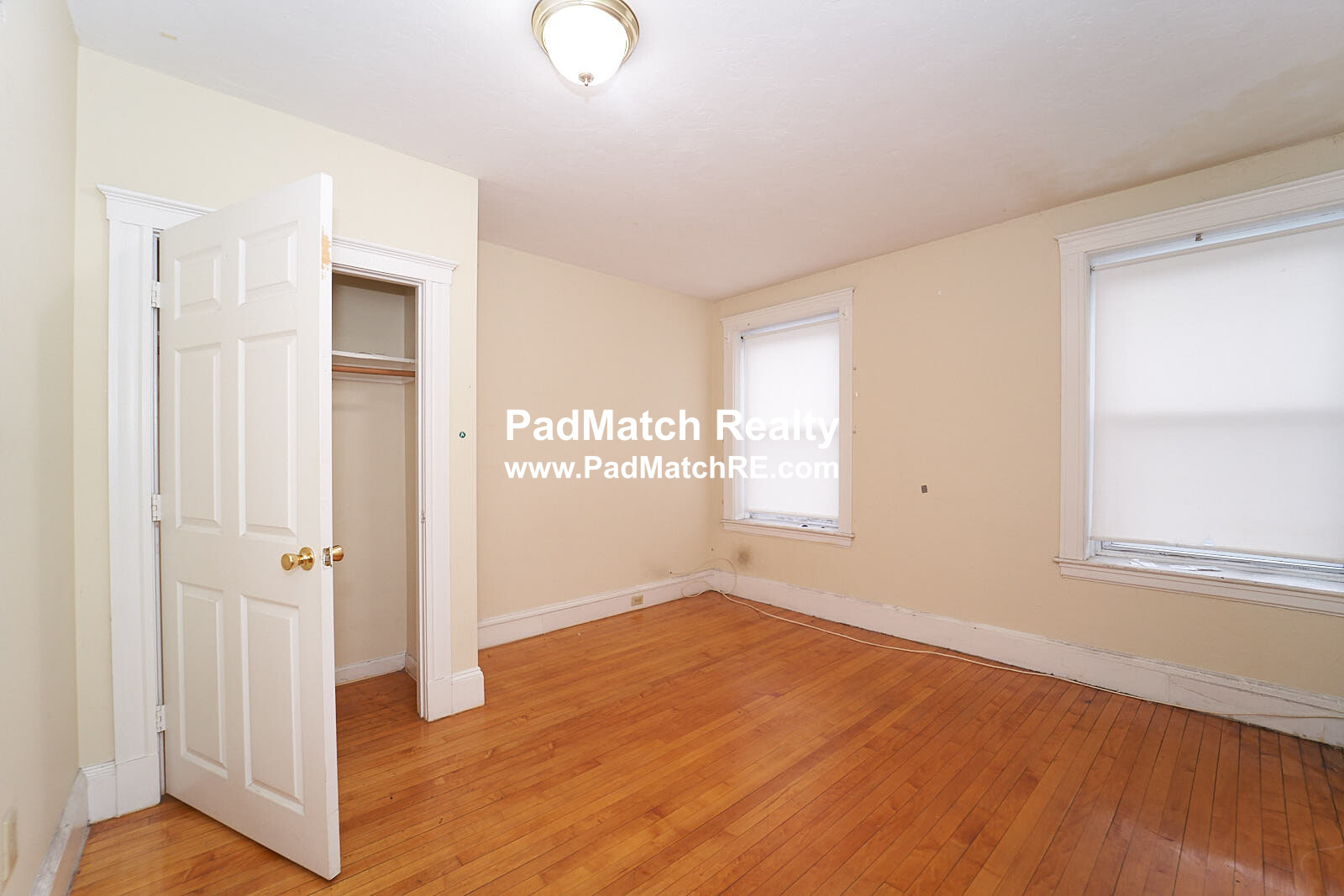 90 Cypress St, Brookline Hills