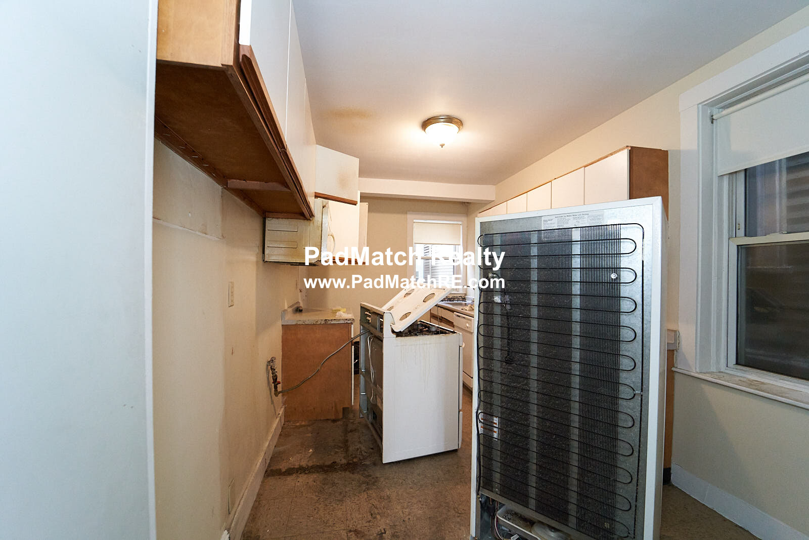 90 Cypress St, Brookline Hills