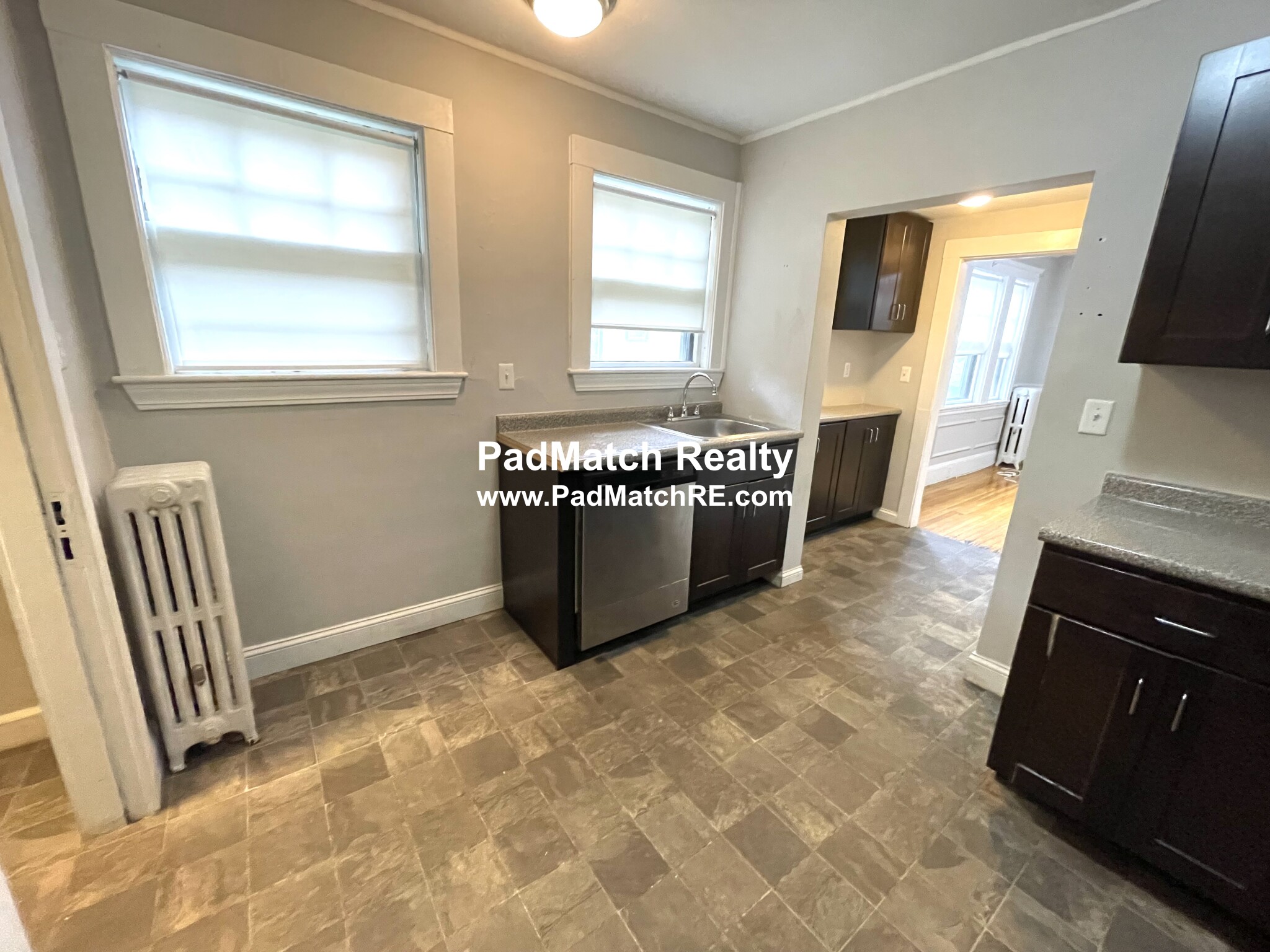 Photo 7 of 136 Arlington St. Unit 1
