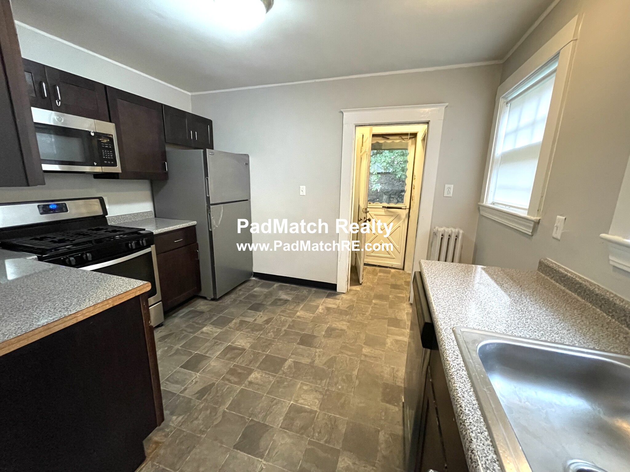 Photo 9 of 136 Arlington St. Unit 1