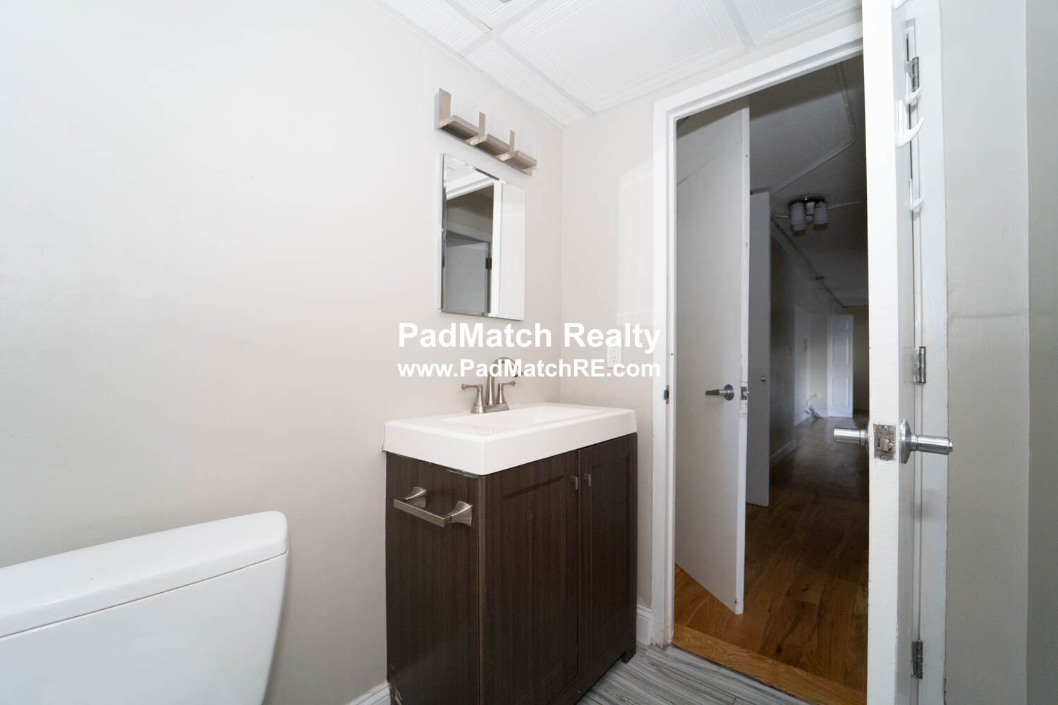 125 Trapelo Rd, Cushing Square