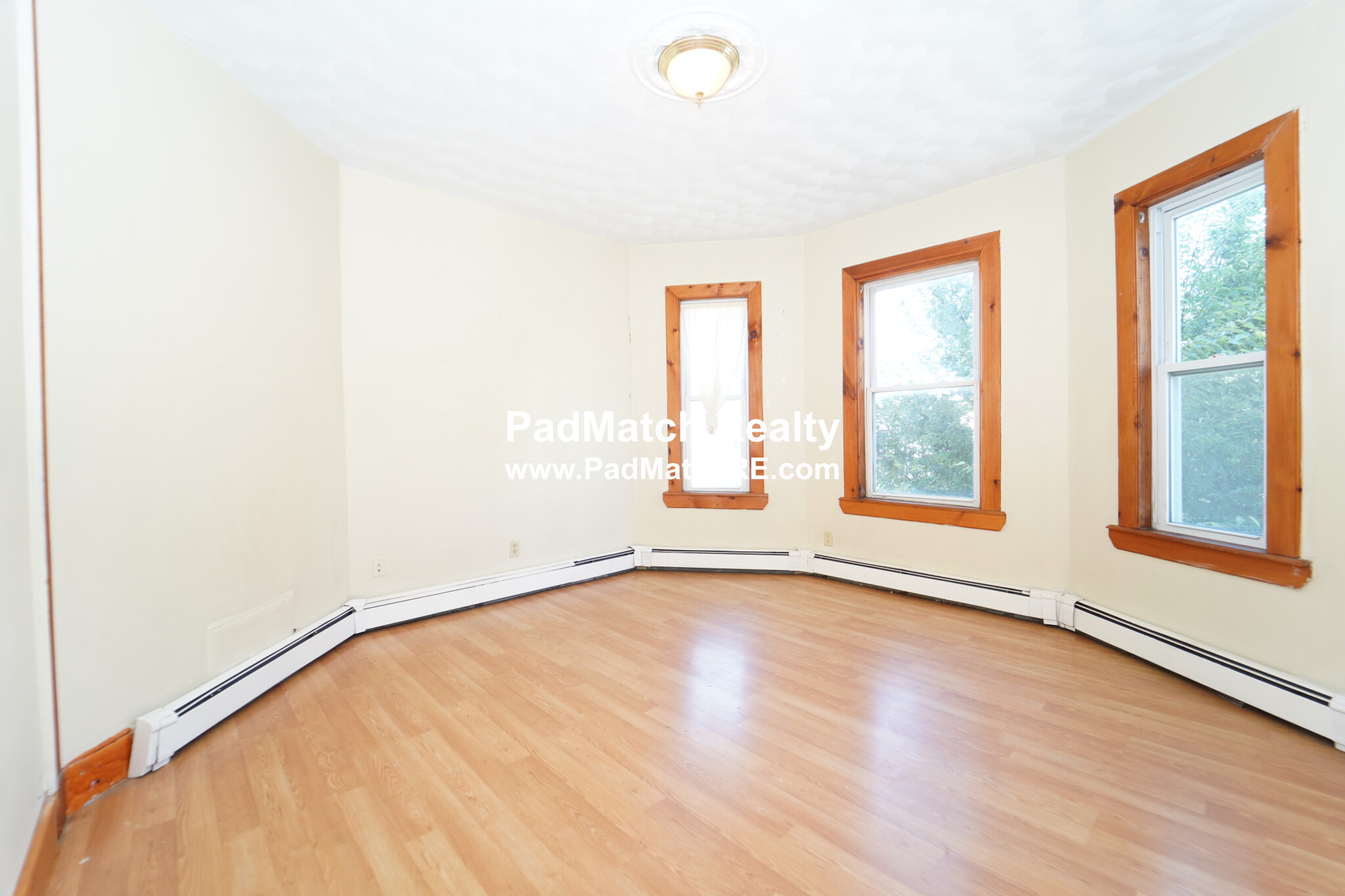4 bed, 2 bath apartment for rent at 157 East Cottage St Unit 2, Dorchester — photo 1 of 18
