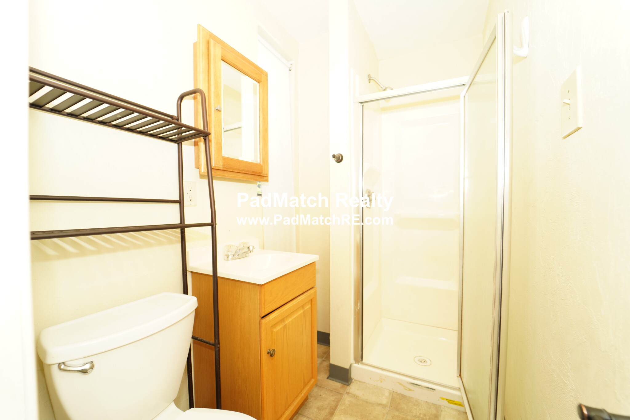 4 bed, 2 bath apartment for rent at 157 East Cottage St Unit 2, Dorchester — photo 14 of 18