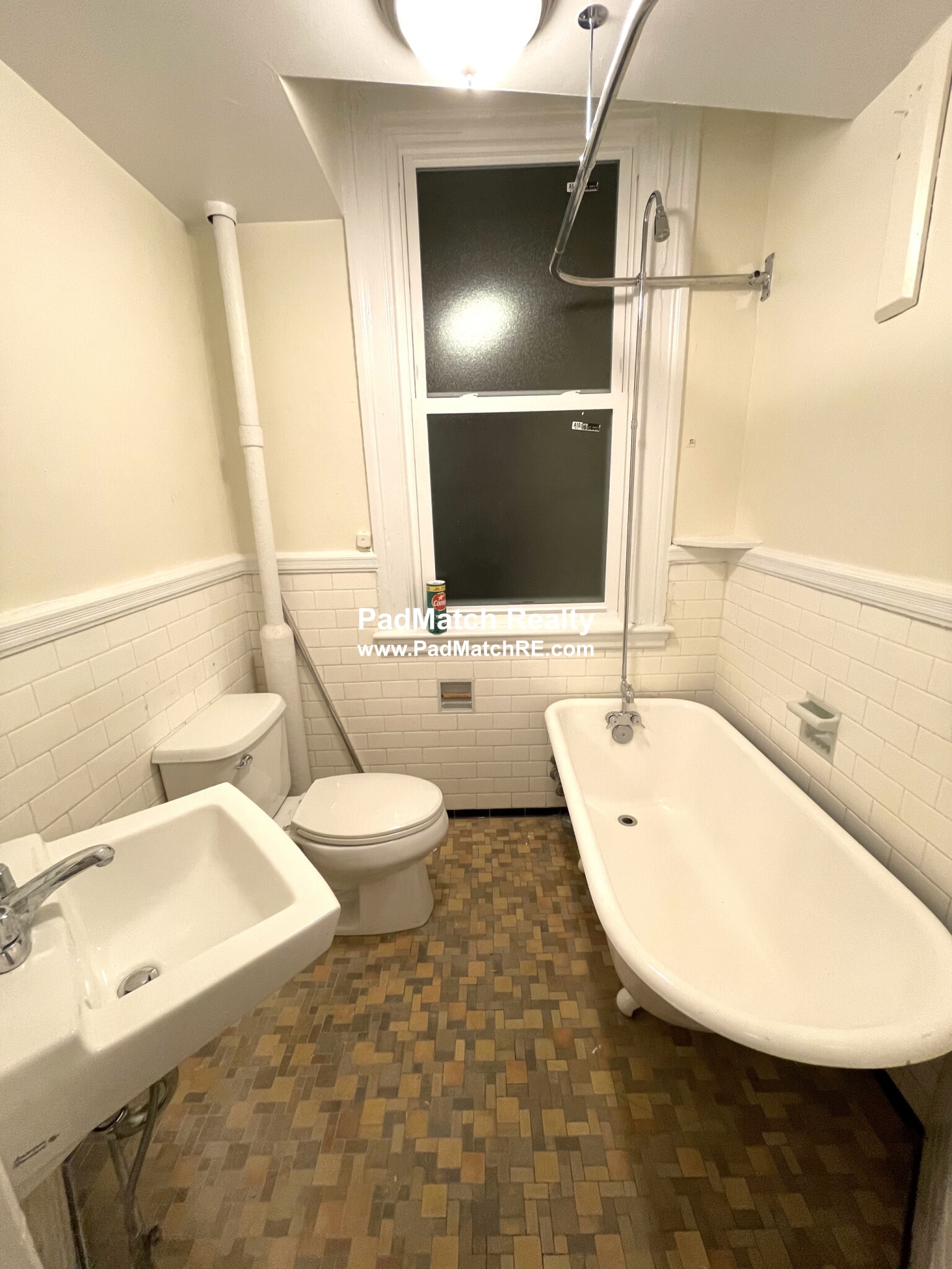 885 Massachusetts Ave, Harvard Square