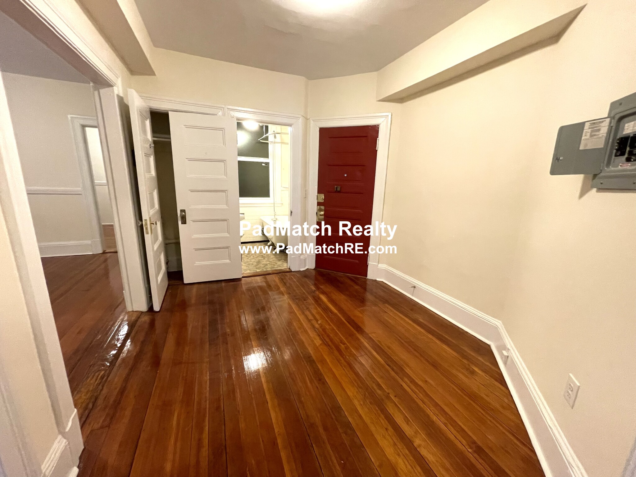 885 Massachusetts Ave, Harvard Square